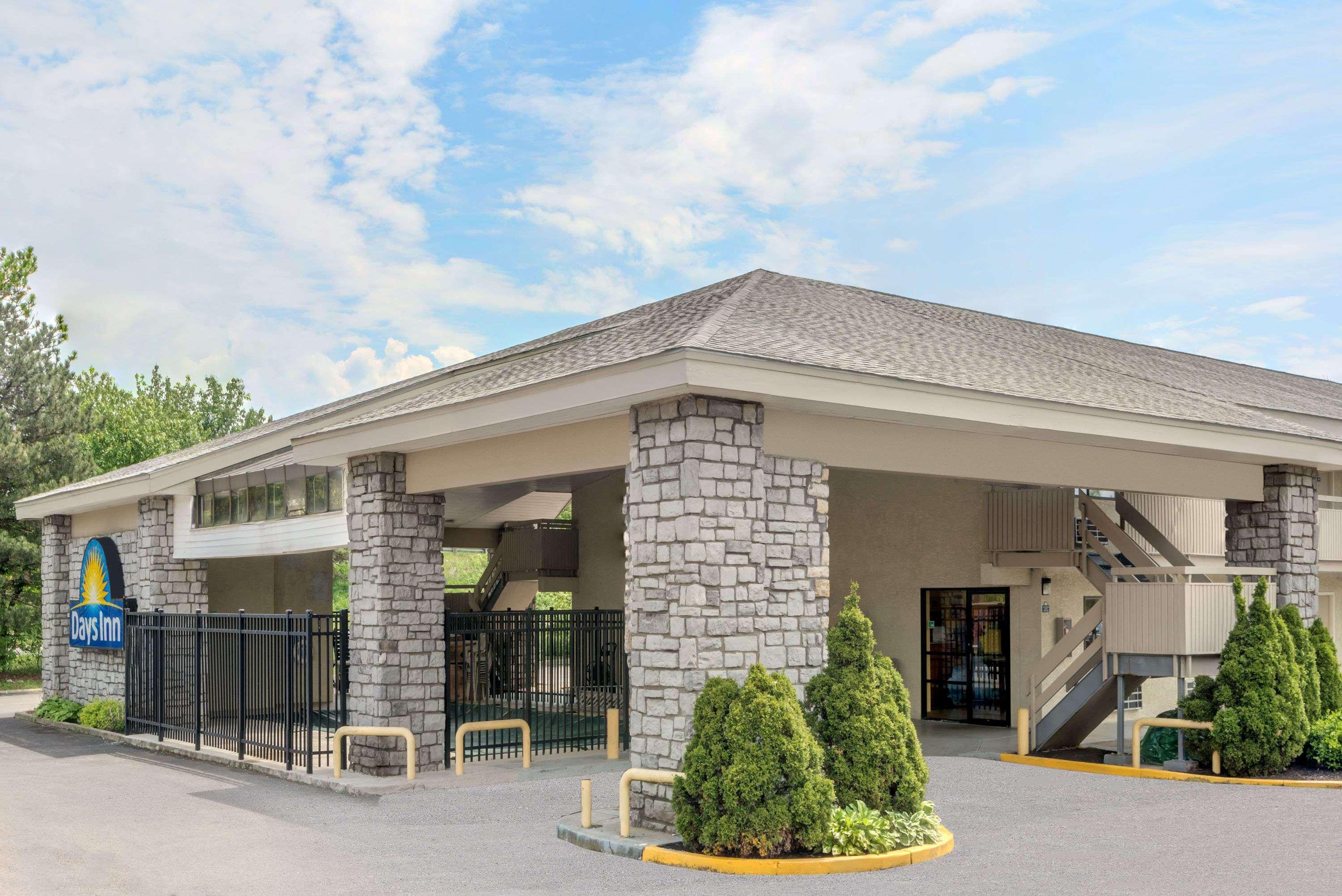 Days Inn By Wyndham Columbus Fairgrounds Exterior photo